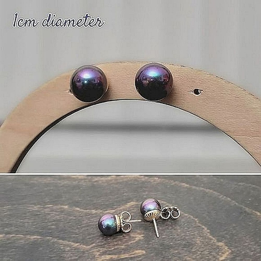 Vtg faux black pearl and gold plated sterling silver studs